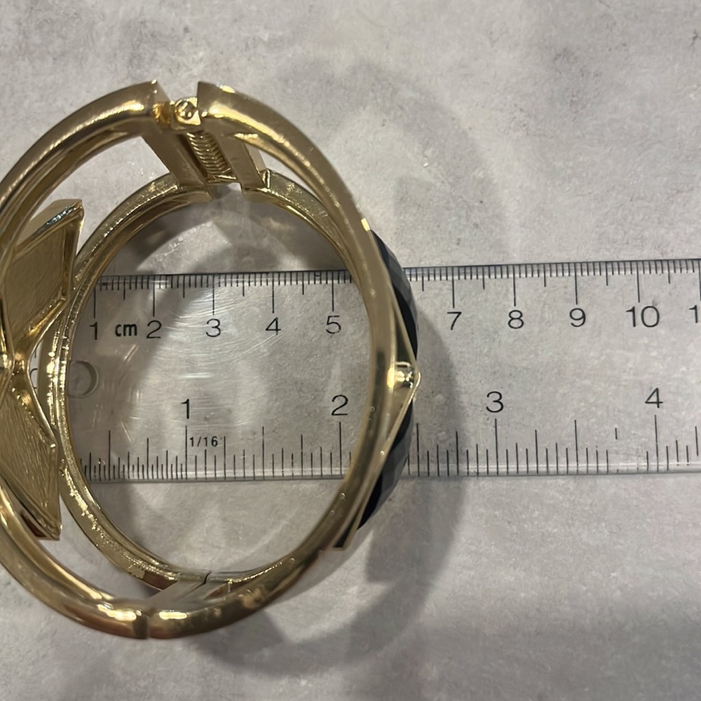 Bangle - Picture 6 of 6